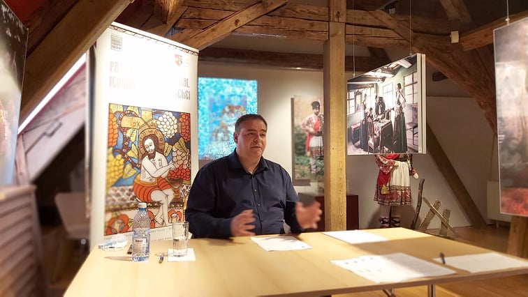 Arta sacră din Șcheii Brașovului va fi promovată la nivel național de Muzeul de Etnografie Brașov – conferința de presă