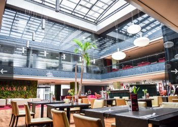 Premier Hospitality a preluat managementul Hotelului Ramada Sibiu de la familia Carabulea și anunță îmbunătățiri semnificative: „Acestea sunt deja vizibile și vor continua într-un ritm accelerat”. 3 Premier Hospitality a preluat managementul Hotelului Ramada Sibiu de la familia Carabulea și anunță îmbunătățiri semnificative: „Acestea sunt deja vizibile și vor continua într-un ritm accelerat”.