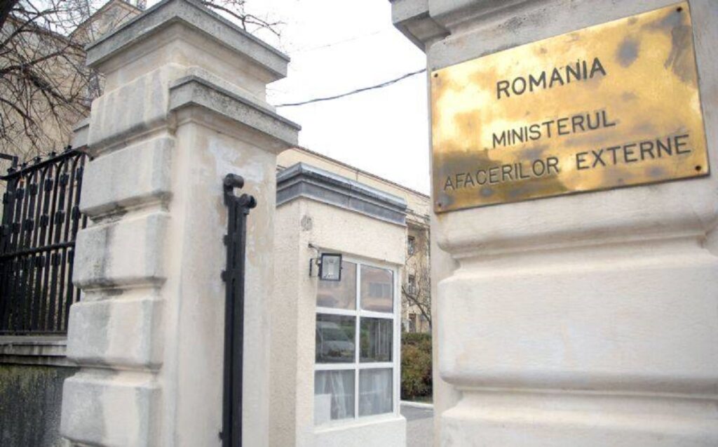 MAE declasifică peste 5.300 de dosare diplomatice din perioada 1990–1992