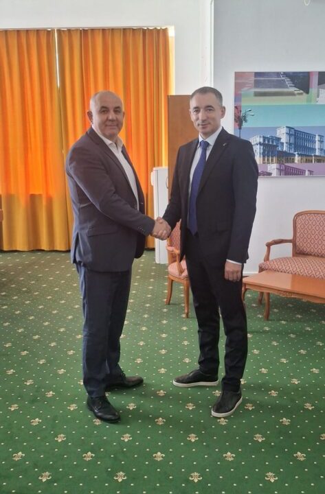 Întâlnirea președintelui Comisiei pentru cultură și media a Senatului cu ambasadorul Republicii Azerbaidjan în România