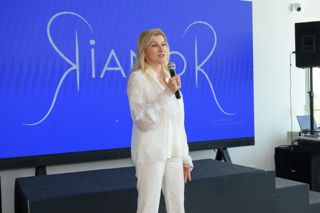 Claudia Nacu, fondator Doctor Fursec, cofondator RIAMOR, speaker la Conferința „10 S pentru o Viață de Succes” – Ediția a VI-a
